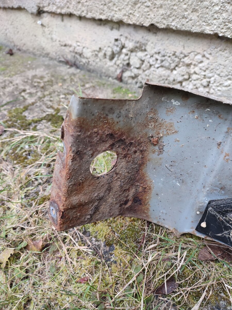 Mazda 5 (CR19, 2005-2010) Predné blatníky - 7