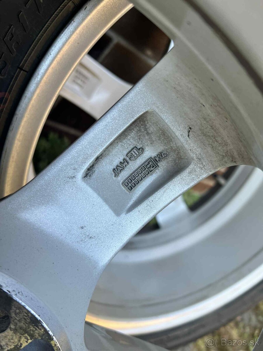 Na predaj zimna sada Pneumatiky 215/55 R17 + disky 5x114,3 - 7