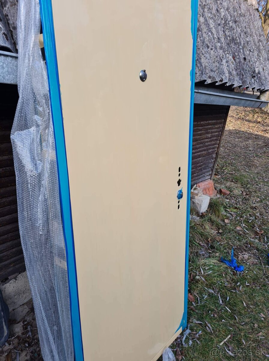 Predam bezpecnostne dvere - 7