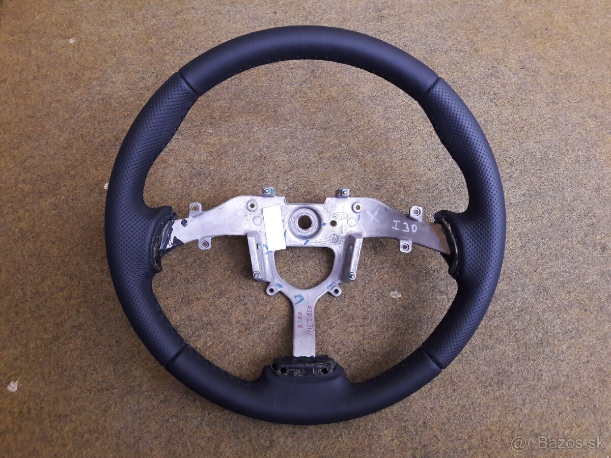 Predám kožený volant HYUNDAI - 7