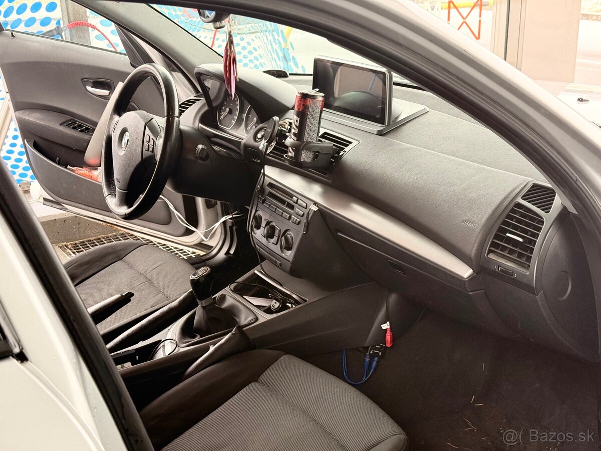 BMW E87 118d 2006 - 7