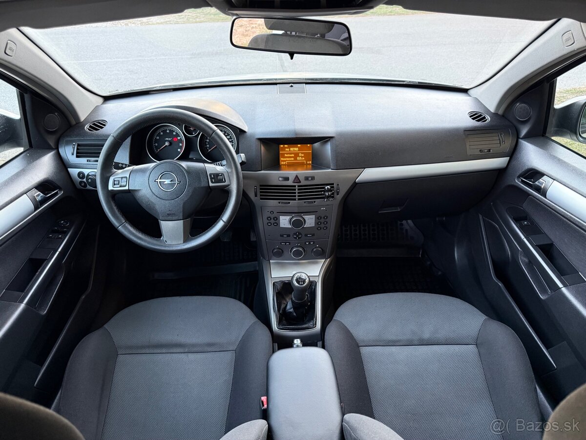 Opel Astra Combi - 7