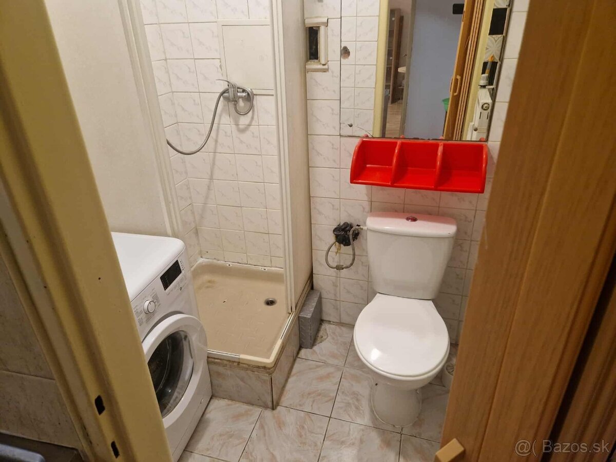 Na predaj 2 izbový byt mesto Nováky. - 7