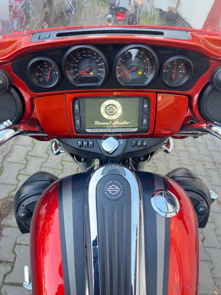 Harley Davidson Street glide CVO - 7