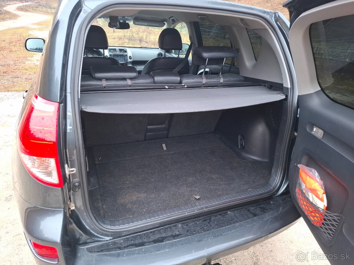 Toyota rav4 2,2 100kw - 7