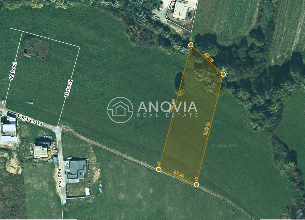 Pozemok pre viacero RD - ĽUBOTICE - 7