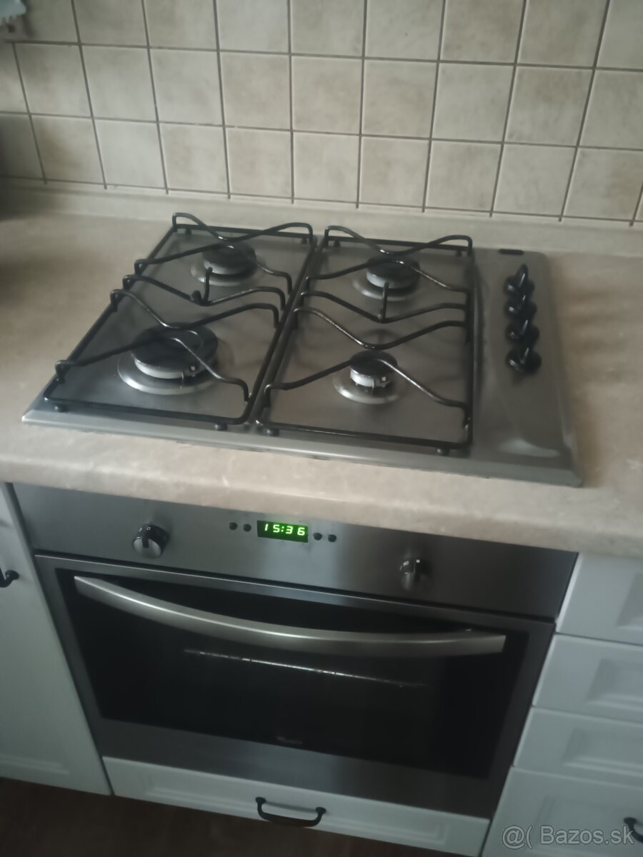 Vstavaná rúra, odsávač pár - 7