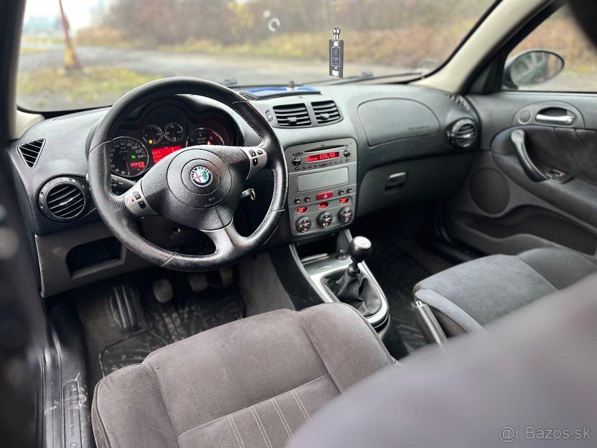 Alfa Romeo 147 1.9 JTD 88 kW | r. 2007 | MT | Nafta - 7