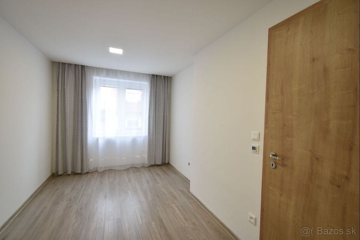 Pezinok: na predaj byt v centre mesta - 7