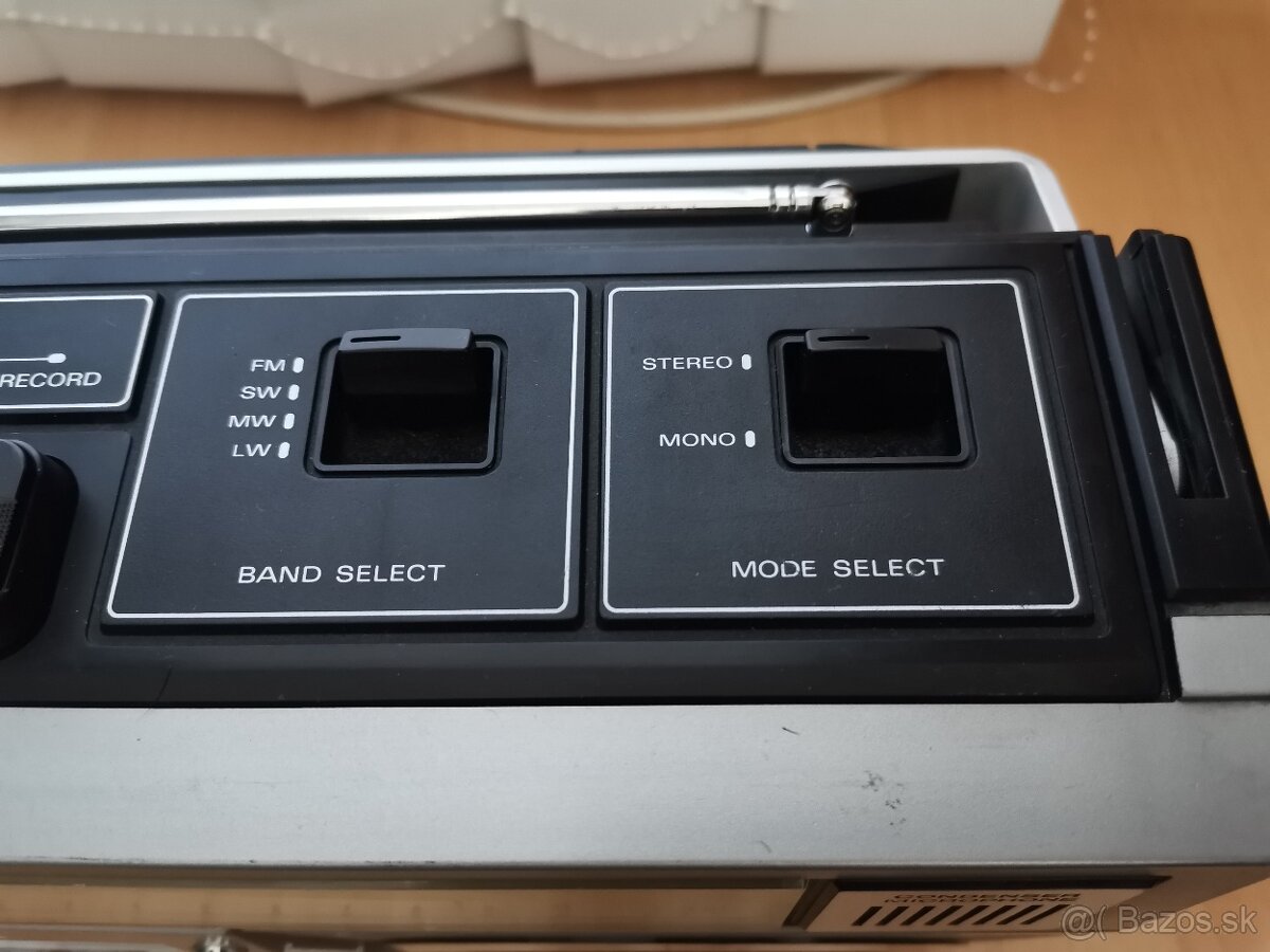 RÁDIOMAGNETOFON SANYO M-4200LU - 7