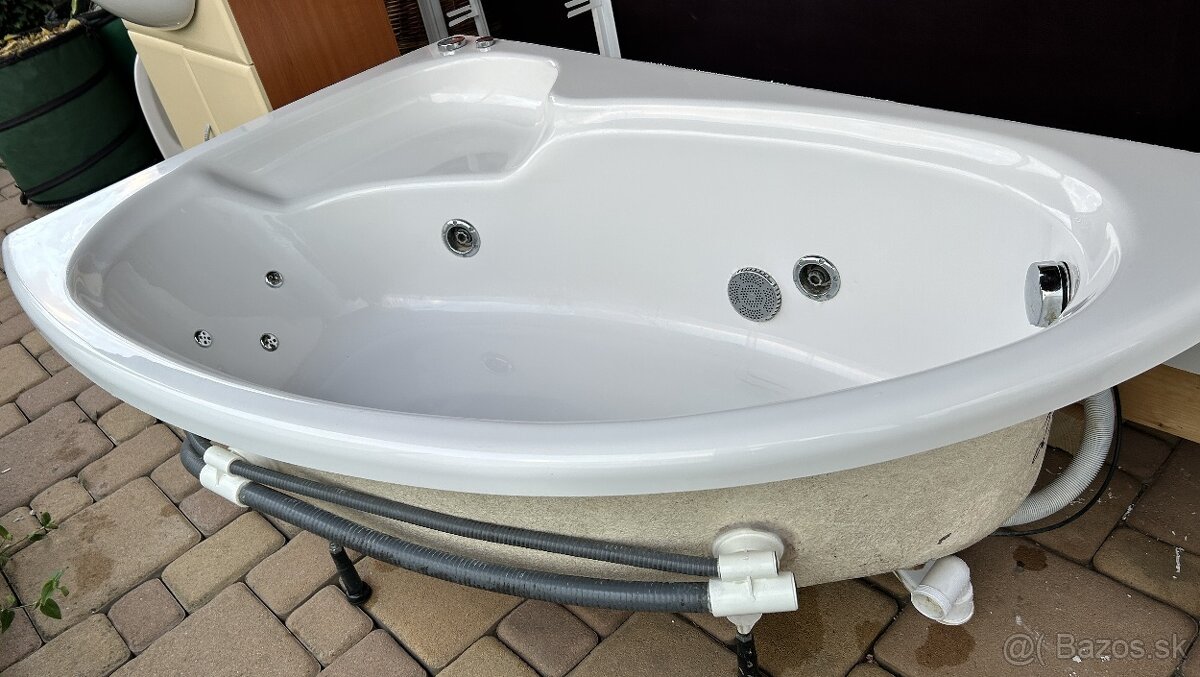 Rohová akrylátová vaňa so zástenou - 7