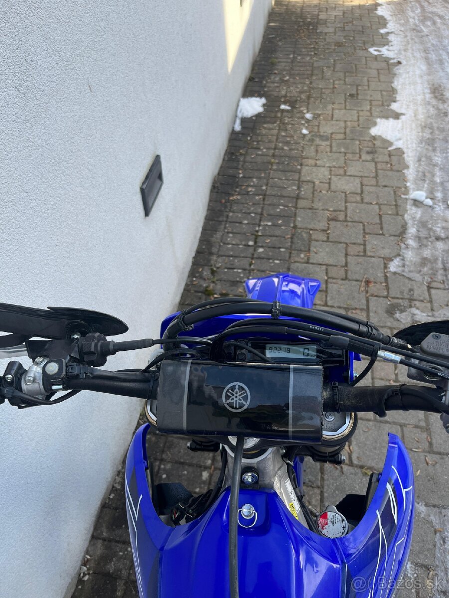 YAMAHA WR 250 F - 7