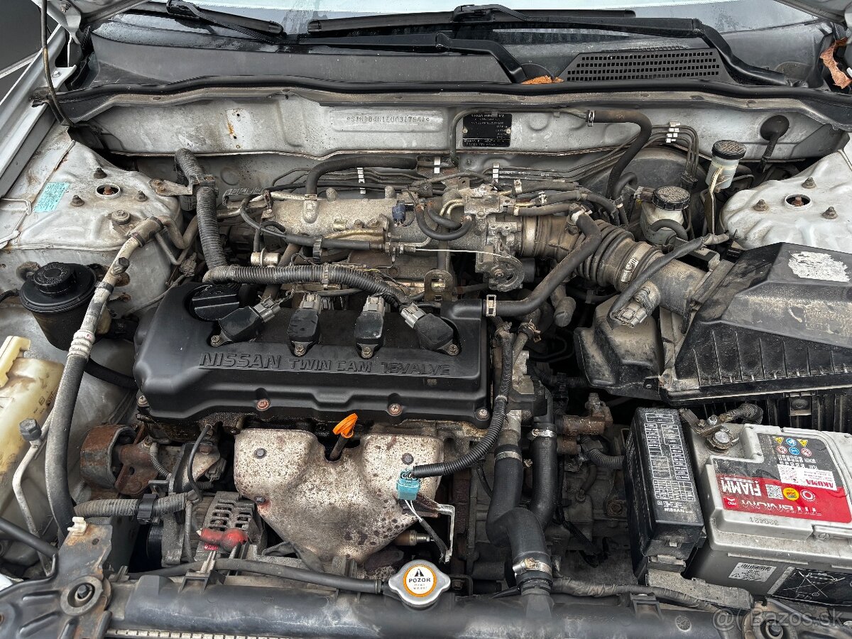 Nissan Almera 1.8 4D - 7