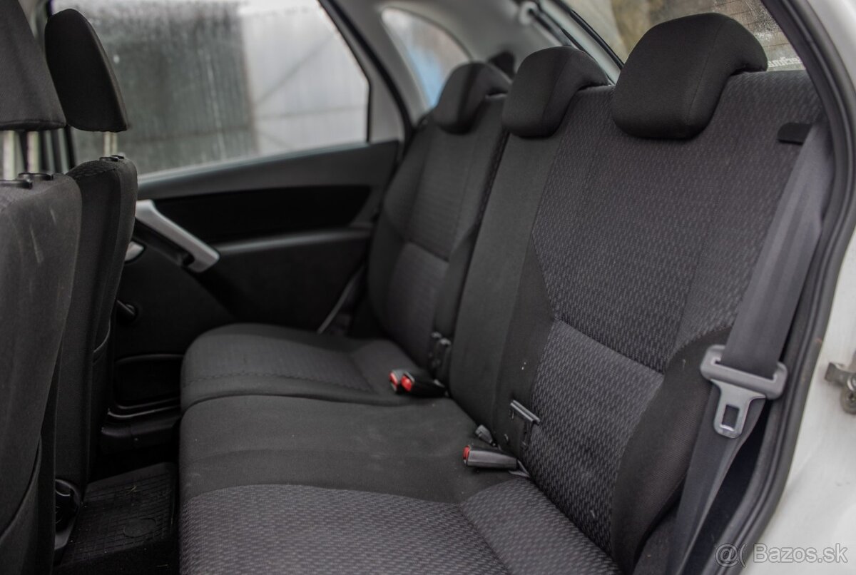 Lada Kalina cross 1.6 16V MPI Luxe - 7