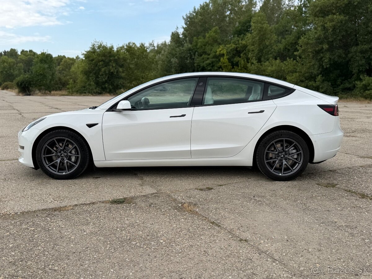 🚗 Tesla Model 3 Long Range AWD 366kW, Biely interiér Ťažné - 7