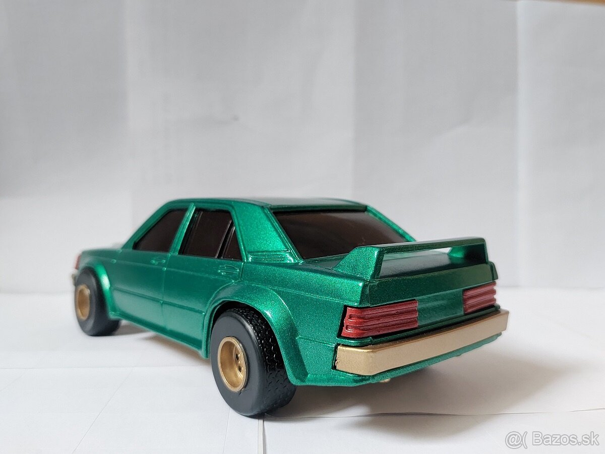 Model auta Mercedes Benz 190E - 7