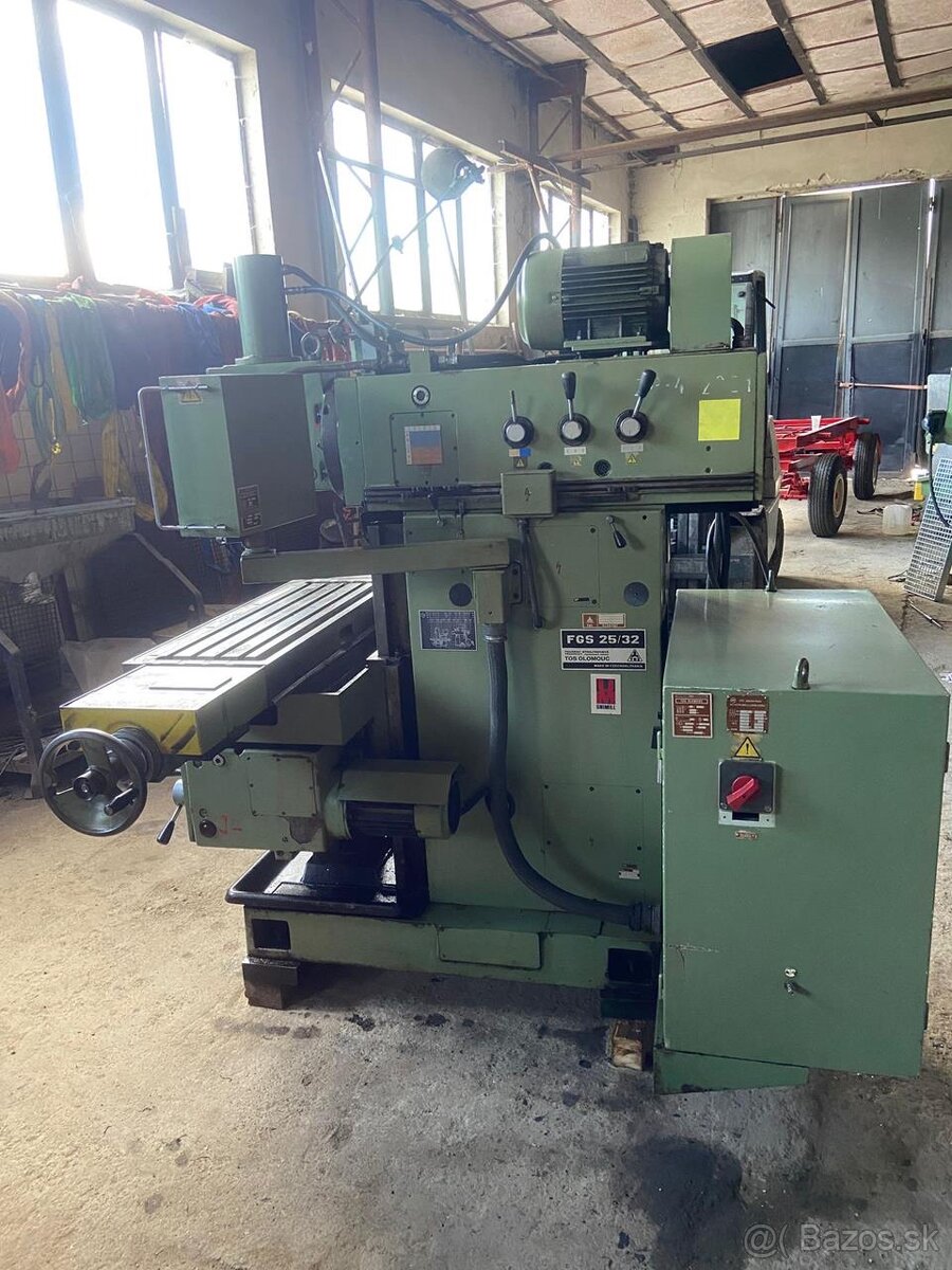 Konzolová frézka TOS FGS 25/32 - 7