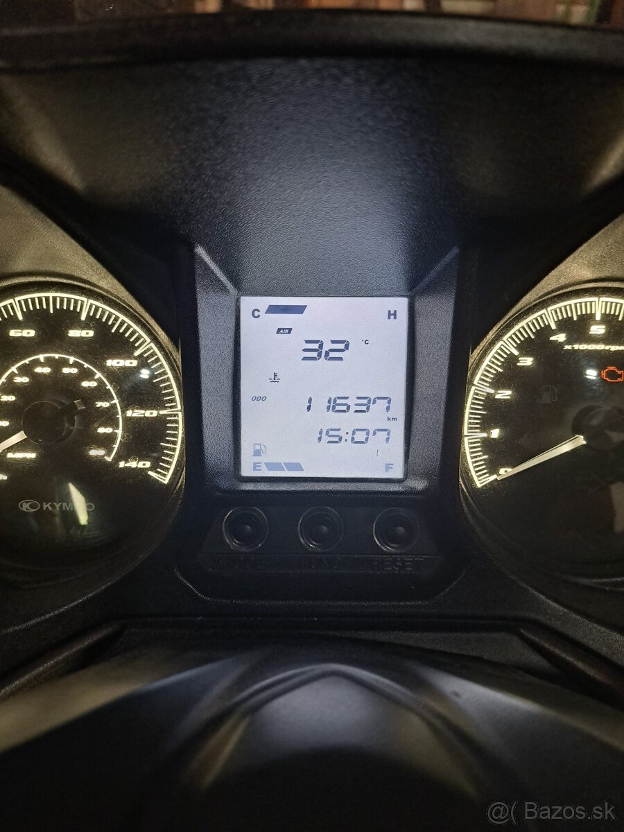 Kymco x town 125i - 7