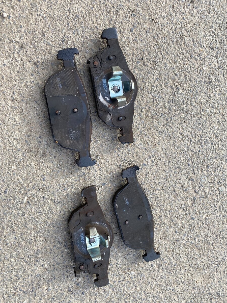 Predám brzdové doštičky na Honda Civic 2013 - 7