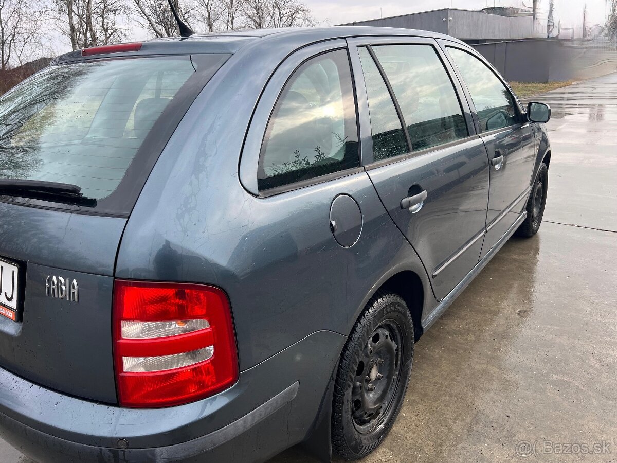Predám Škoda Fabia Combi 1,2 benzín - 7