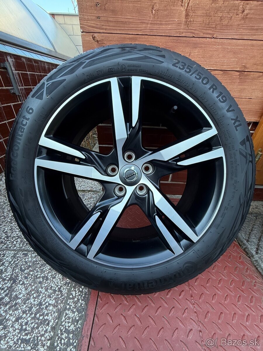 Volvo XC40 R19 235/50 Letné - 7