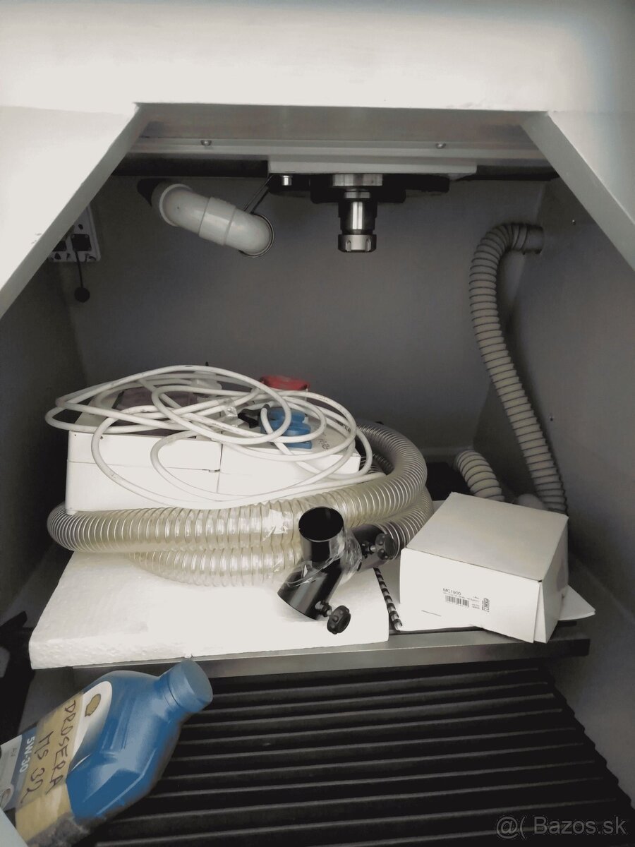 CNC frézka HWT E 442, 5 osá, nova cena - 7