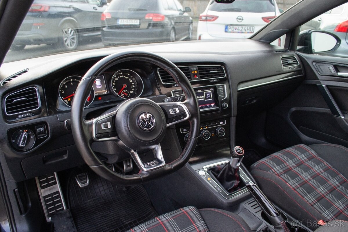 Volkswagen Golf GTI VII ( 7 ) - 7