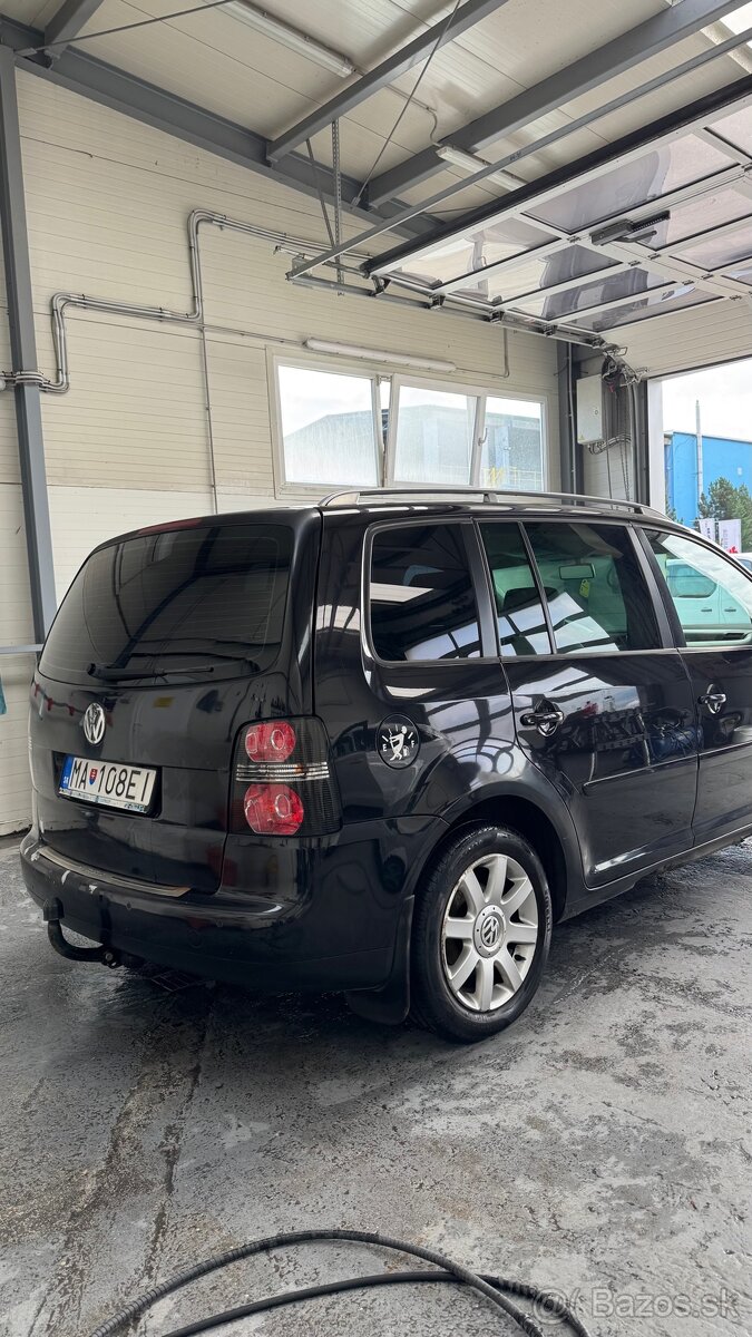 Volkswagen touran - 7