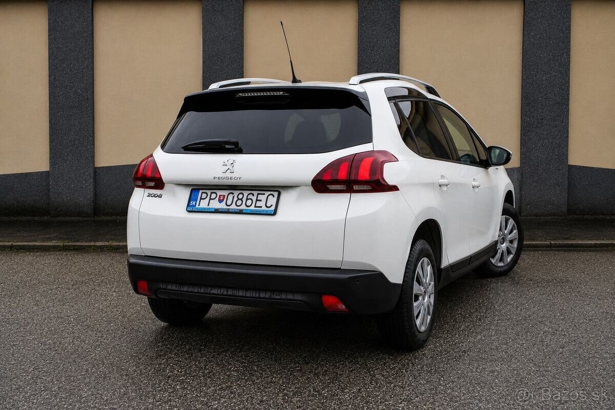 Peugeot 2008 1.2 PureTech Style, benzín 2018 - 7