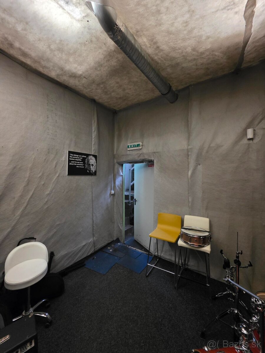 Prenájom: Nebytový priestor / sklad – Vlčie hrdlo 55, Bratis - 7