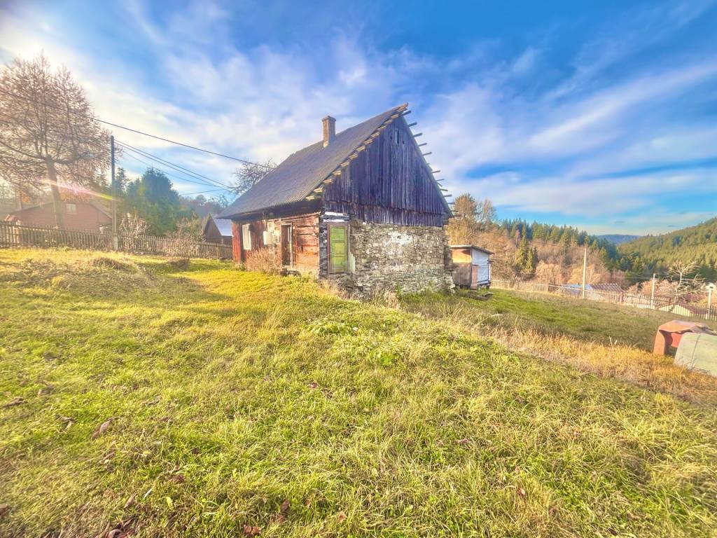 Predaj nádhernej usadlosti súboru a obrovských pozemkov v Oš - 7