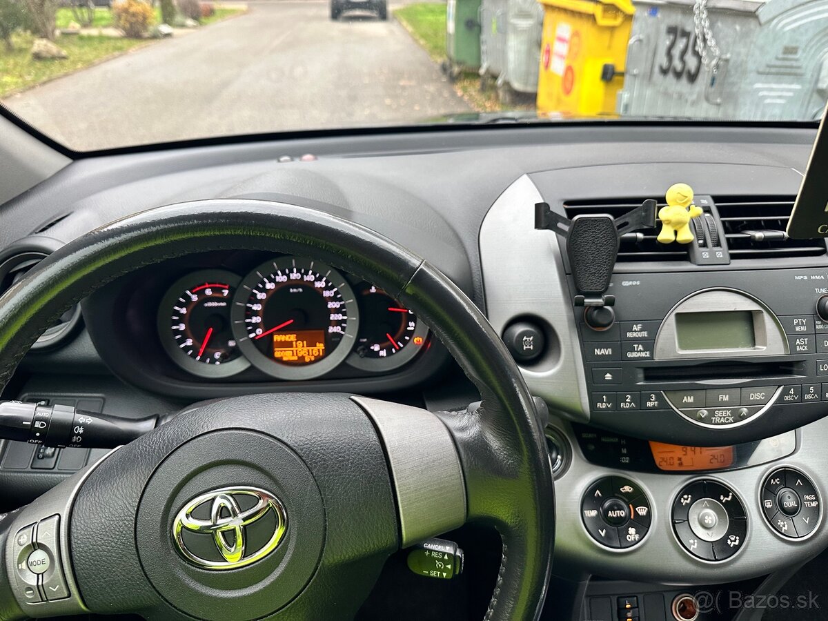 Toyota Rav 4 - 7