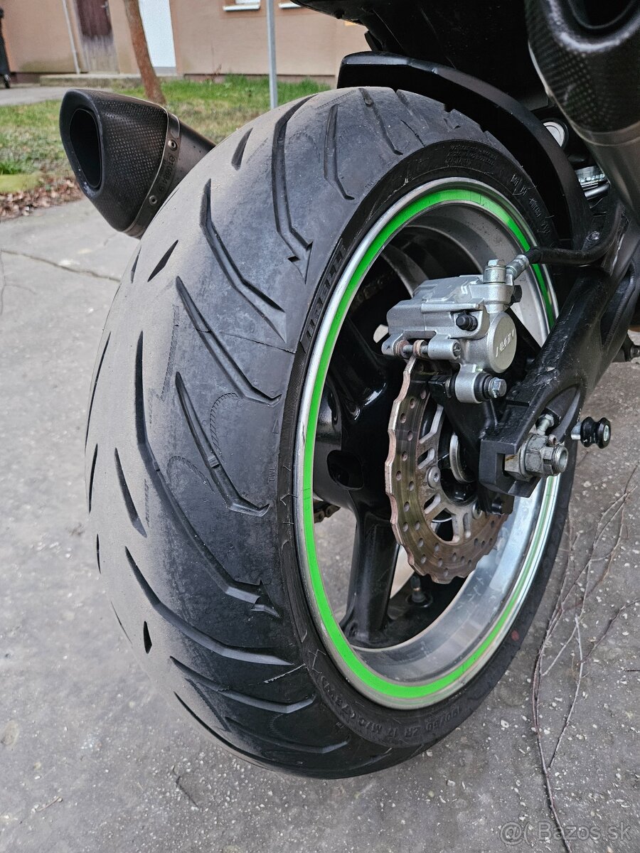 Predám Kawasaki Z1000 - 7