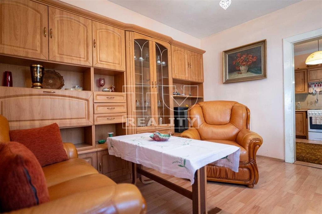 LEN U NÁS TOP CENA
3-izbový rodinný dom s veľkým... - 7