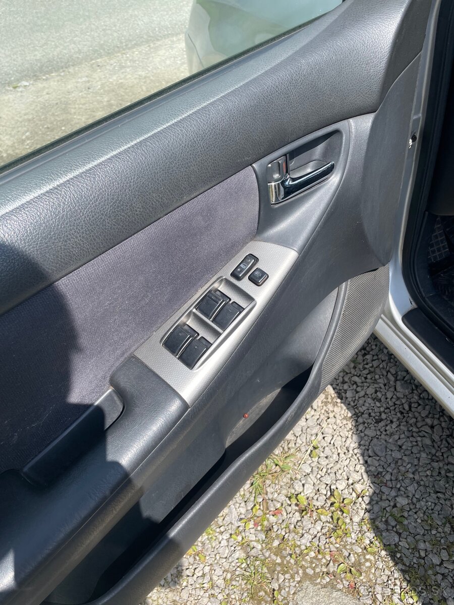 Toyota Corolla 2.0 - 7