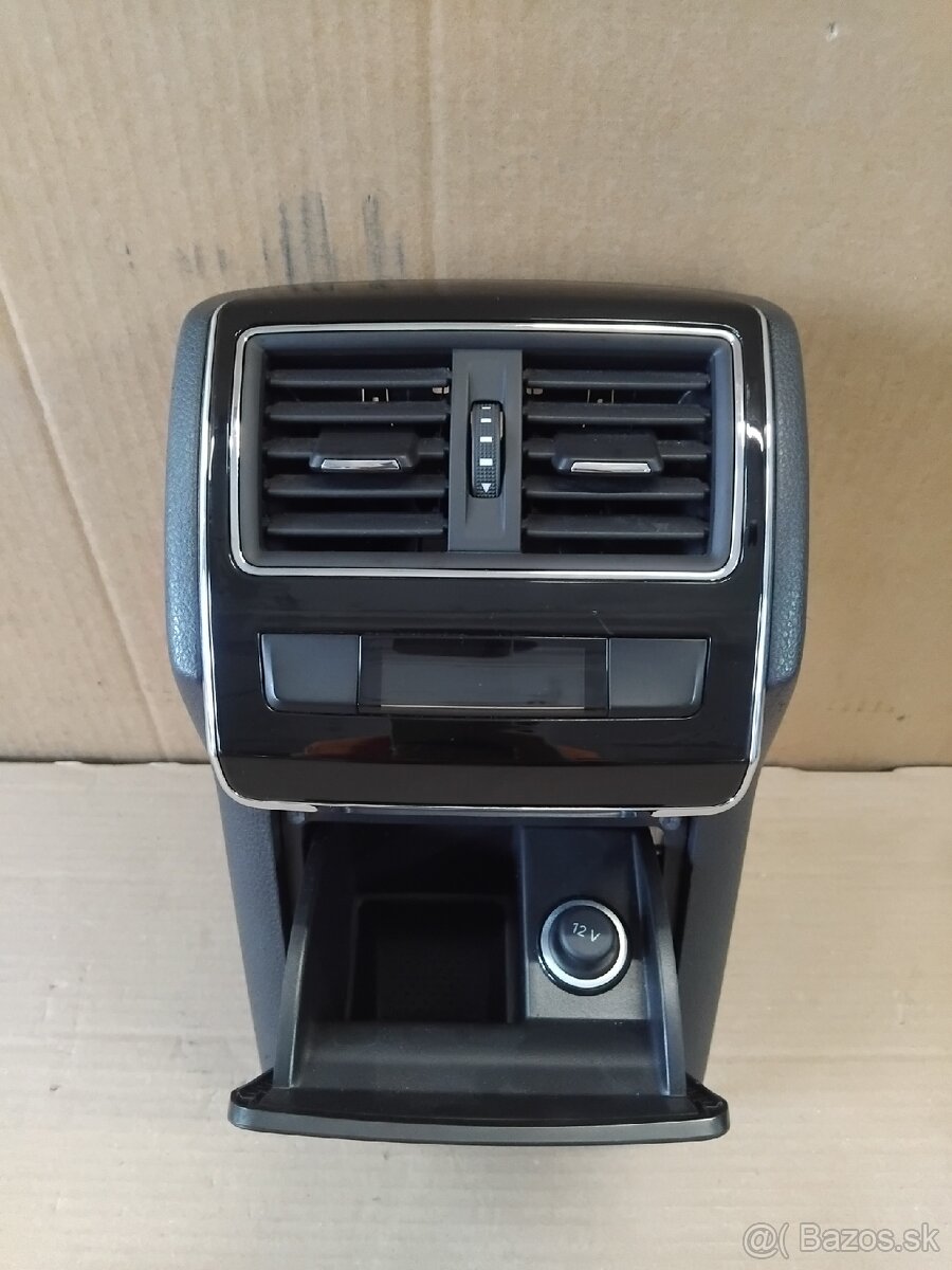 zadný displej, popolník Superb 3 - 7