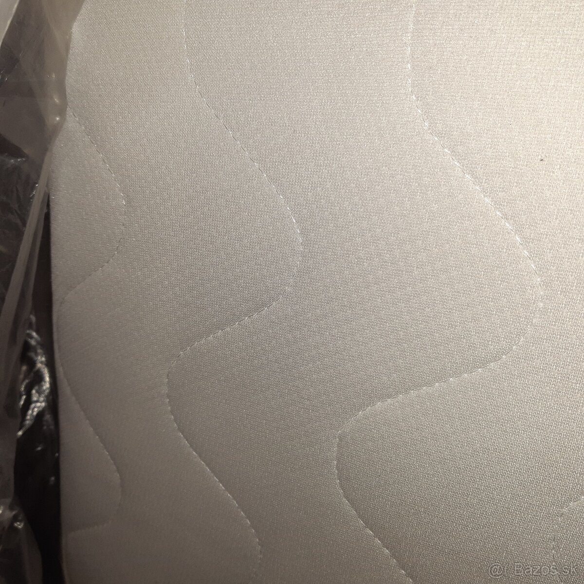 Drevená roštová posteľ s matracom - 7