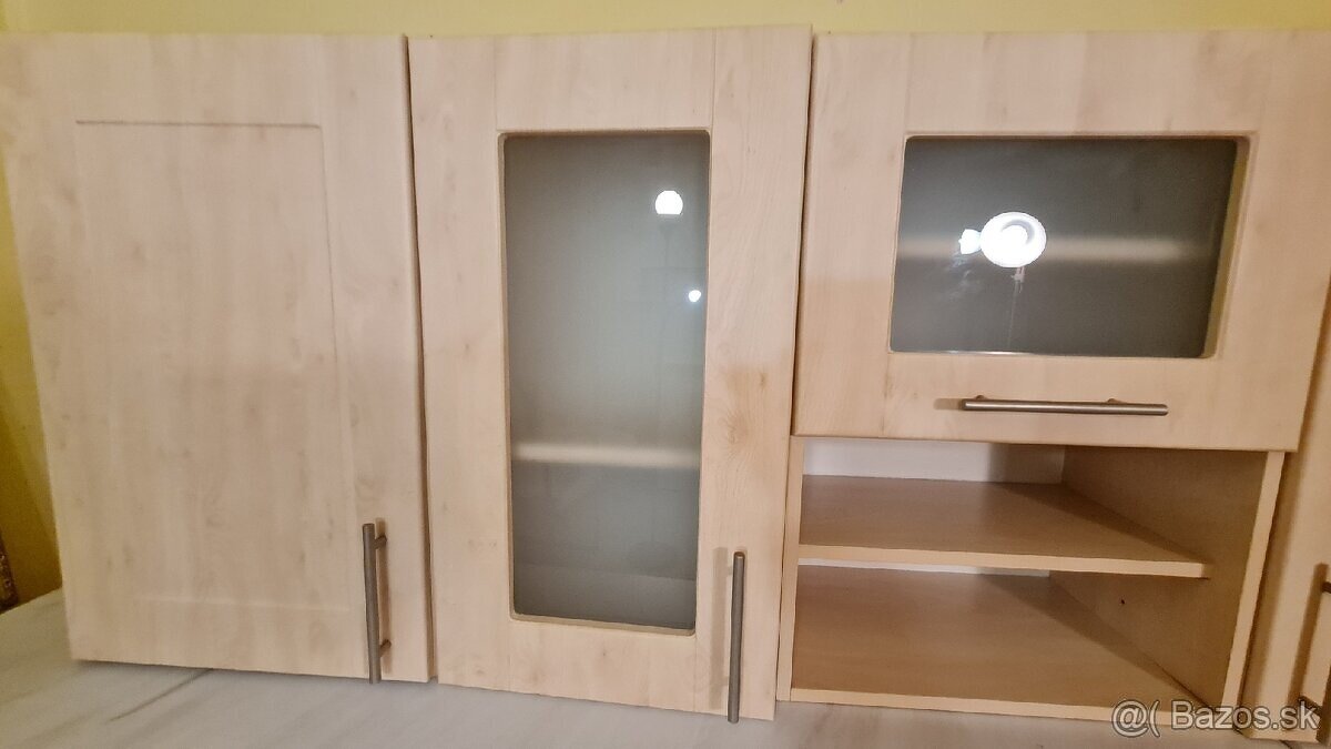 Predám kuchynskú linku dĺžka 314cm - 7