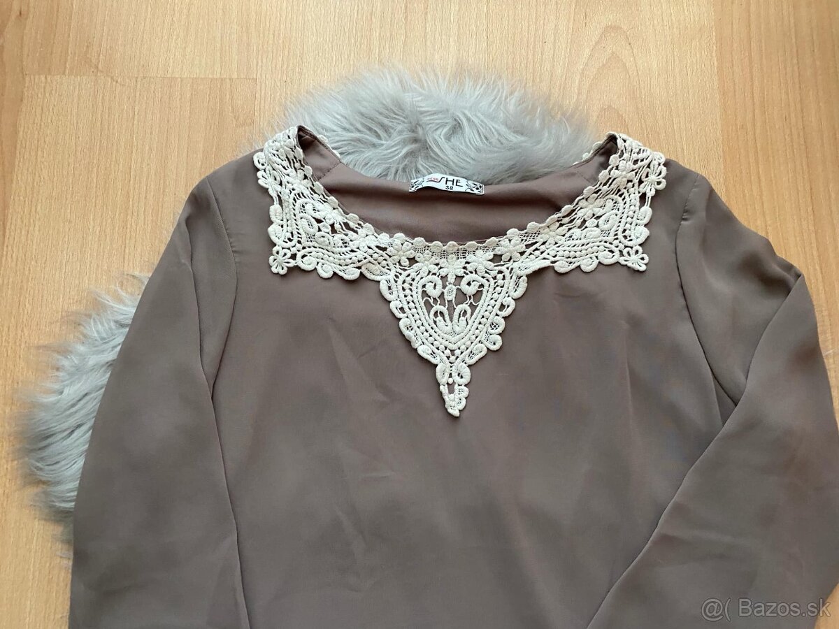 Dámska blúzka s čipkou - 7