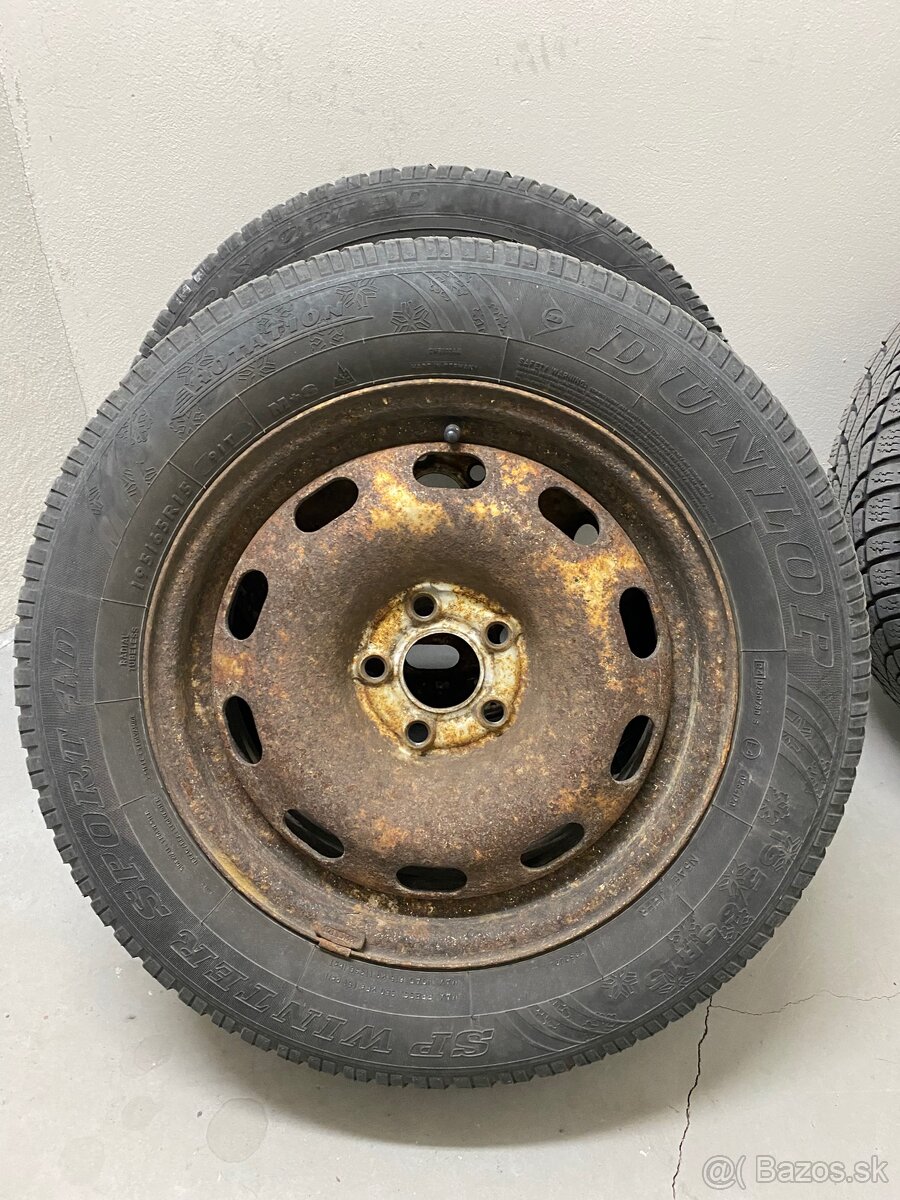Sada 4 plechových diskov so zimnými pneu Dunlop - 7