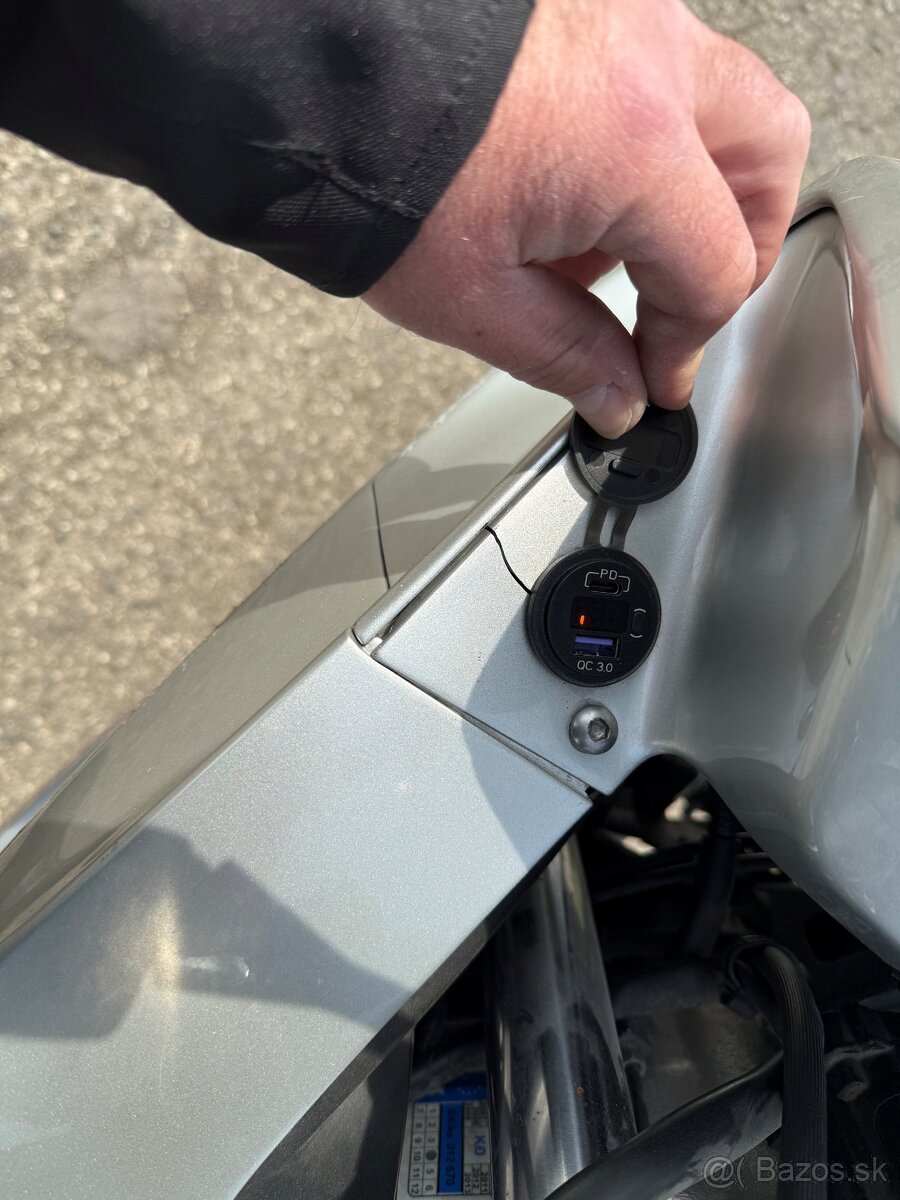 HONDA VFR800 - 7