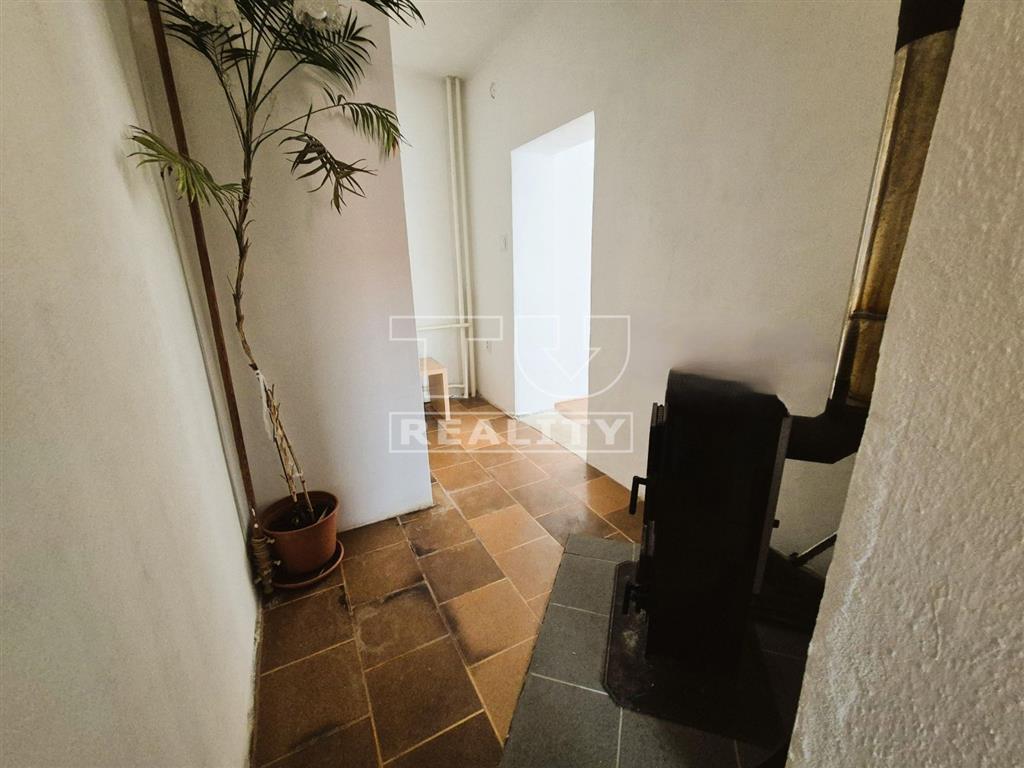 Exkluzívne na predaj rodinný dom v Žitavanoch, 570 m2 - 7