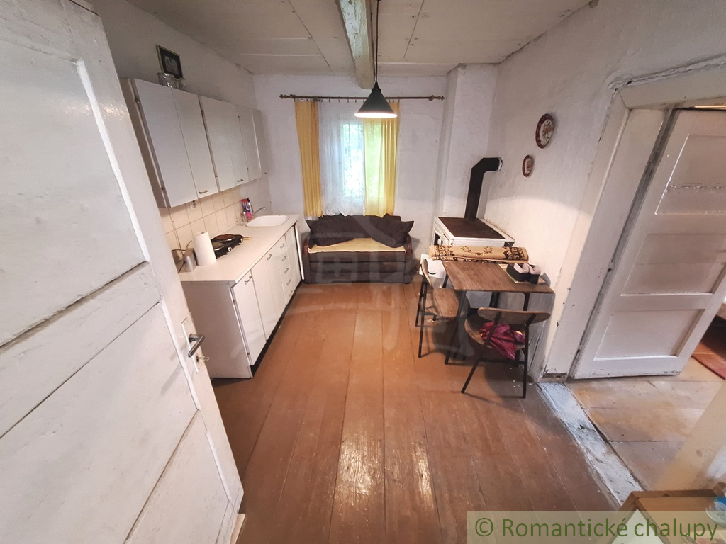 Drevenica s novou strechou a novými IS prípojkami na preda - 7