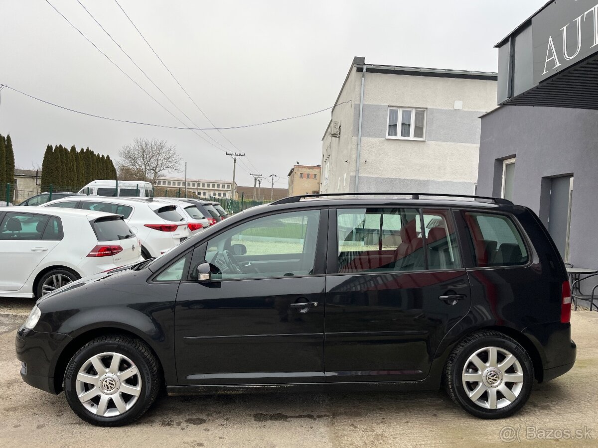 Volkswagen Touran 1.9 TDI TrendLine = 77kW BKC, 7 Miest = - 7
