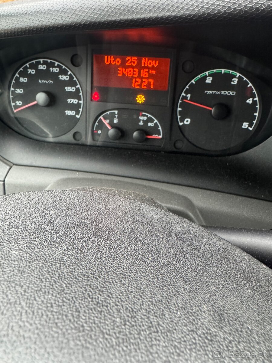 Iveco dodávka do 3,5t dĺžka 6,9m,typ motora:F1CE3481K B - 7