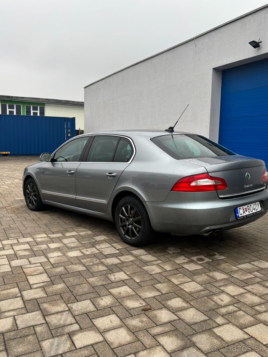 Predám Škoda Superb 2.0 TDi DSG L&K - 7