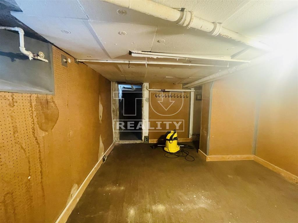 Na predaj:Rodinný dom s potenciálom v obľúbenej časti... - 7