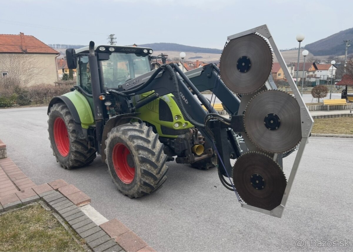 Predám traktor Claas - 7