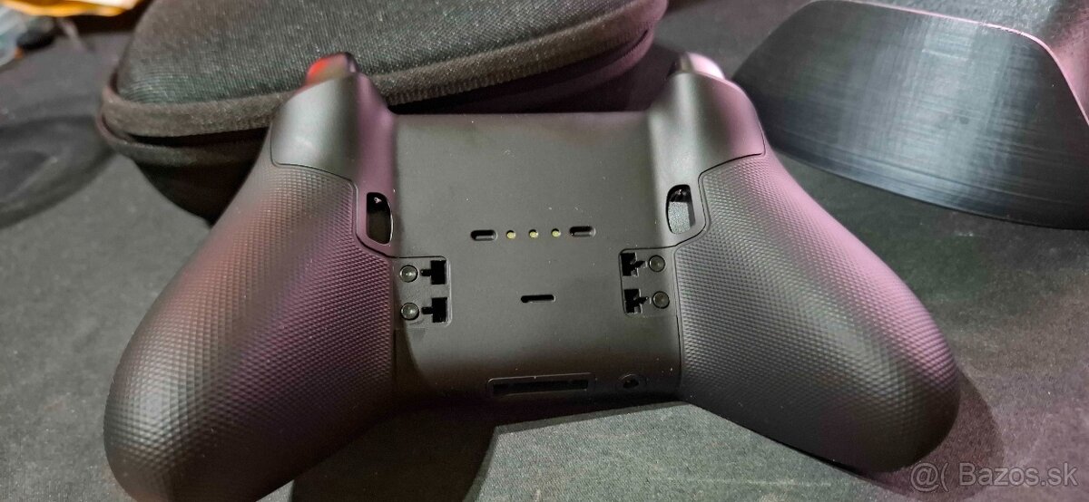 Xbox elite series 2 ovladač - 7