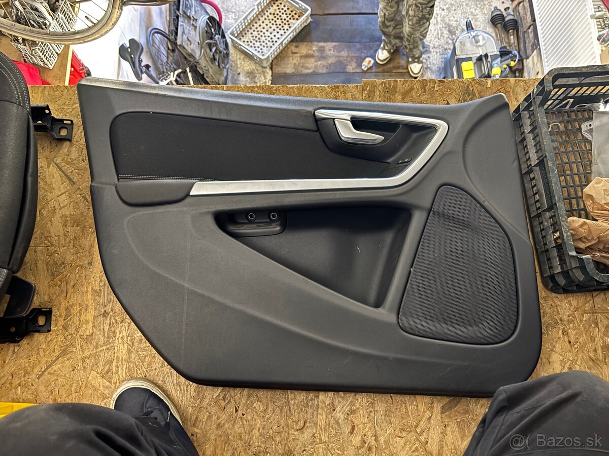 Tapacire Volvo v60 - 7